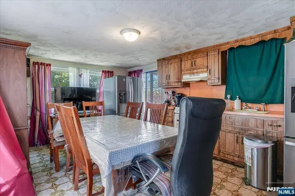 43 Maitland PL, Garfield, NJ 07026