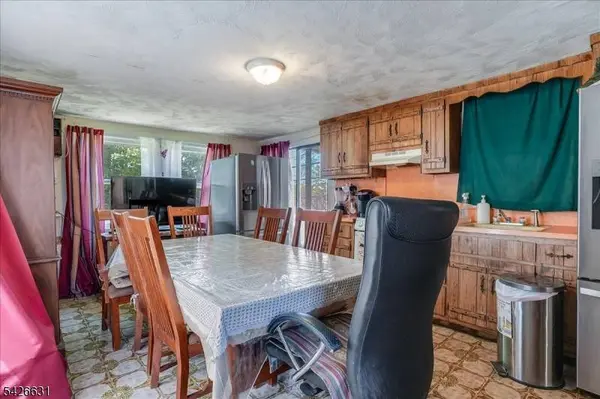 43 Maitland Pl, Garfield City, NJ 07026