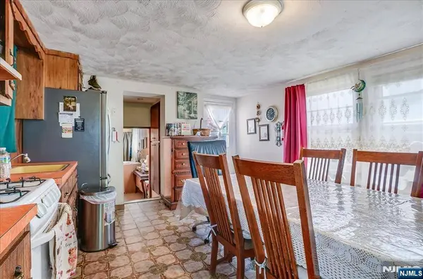 43 Maitland PL, Garfield, NJ 07026