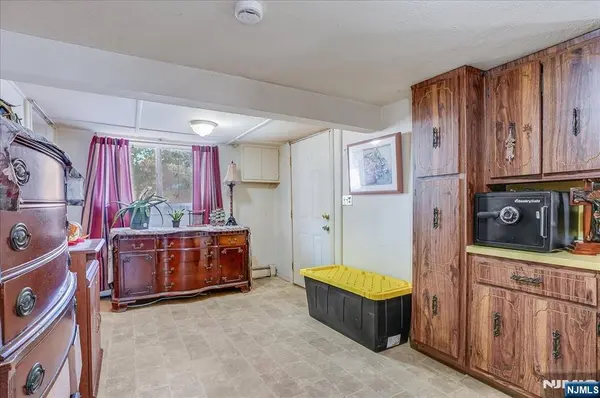 43 Maitland PL, Garfield, NJ 07026