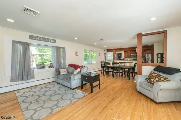 11 Hunters Ln, Sparta Twp., NJ 07871