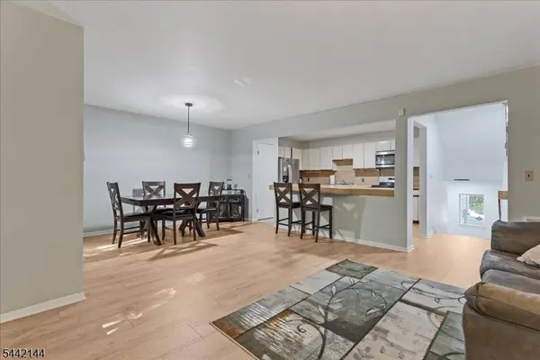 31 Lockley Ct, Wayne Twp., NJ 07470