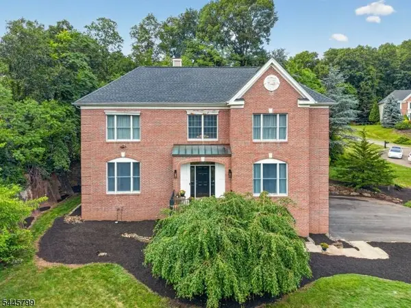 3 Cliff Rd