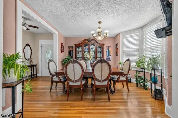 30 Elm St, Ridgefield Park Village, NJ 07660