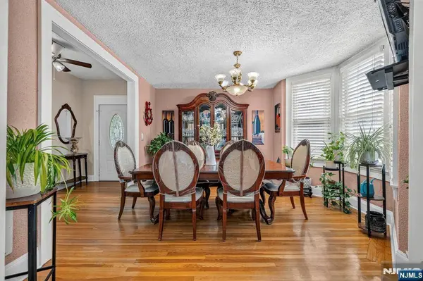 30 Elm ST, Ridgefield Park, NJ 07660