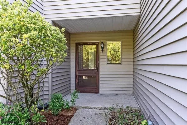 31 Lockley Ct, Wayne Twp., NJ 07470