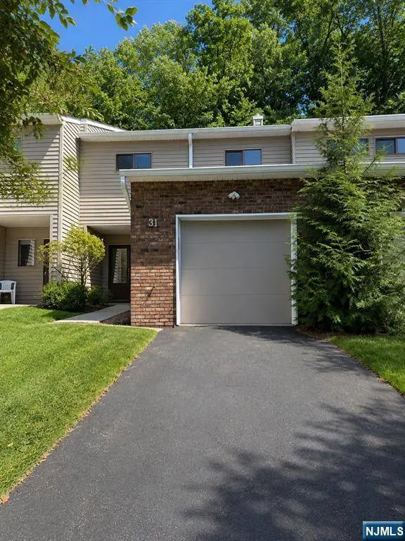 31 Lockley CT