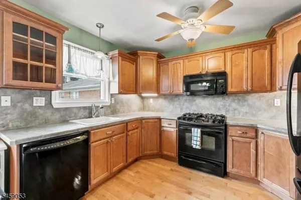 1135B Valley Rd, Wayne Twp., NJ 07470