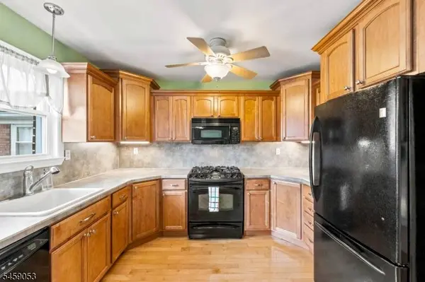 1135B Valley Rd, Wayne Twp., NJ 07470
