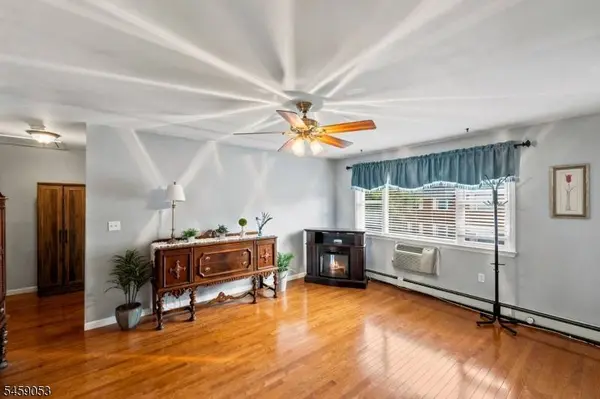 1135B Valley Rd, Wayne Twp., NJ 07470