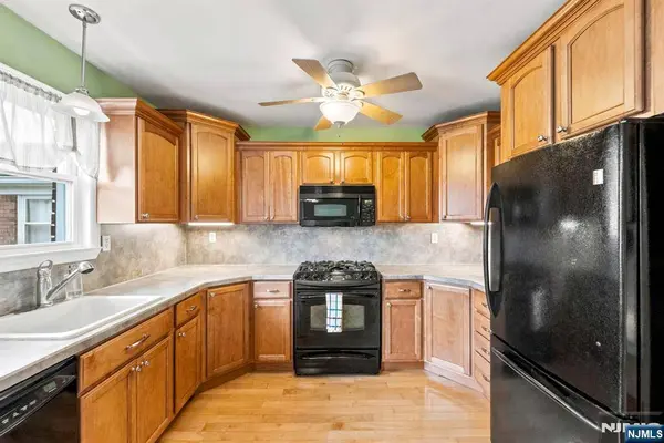 1135 Valley RD #B, Wayne, NJ 07470