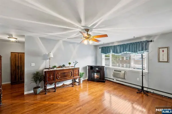 1135 Valley RD #B, Wayne, NJ 07470