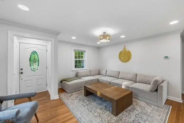 32 New St, Wayne Twp., NJ 07470