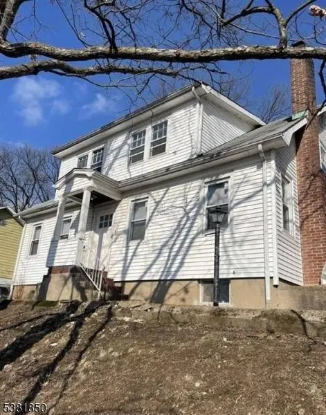 218 Brown Ave #2, Prospect Park Boro, NJ 07508