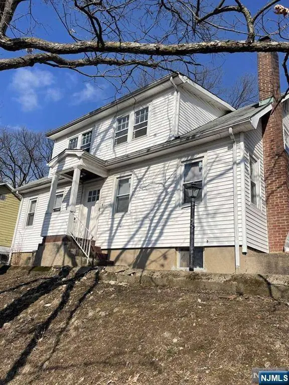 218 Brown AVE, Prospect Park, NJ 07508