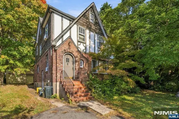 19 Bayview AVE