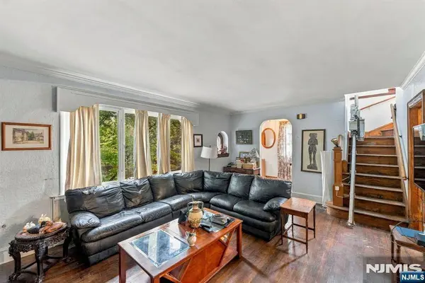 19 Bayview AVE, Englewood Cliffs, NJ 07632