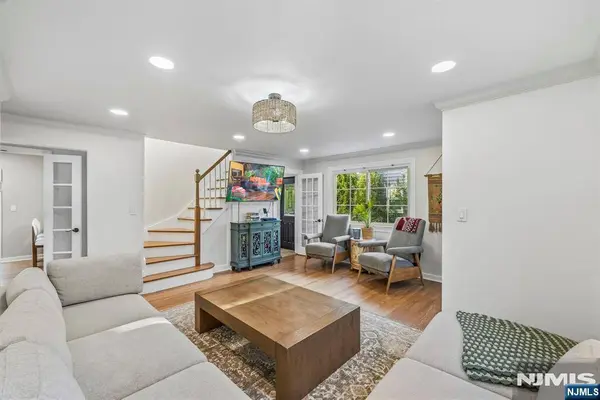 32 New ST, Wayne, NJ 07470
