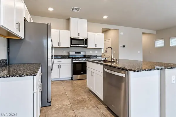 7504 Red Plumeria AVE, Las Vegas, NV 89113