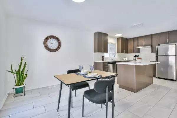 Orillia, ON L3V 8J8,245 Diana Dr