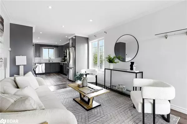 20 Pacific Avenue #Main, Barrie, ON L4M 7E4