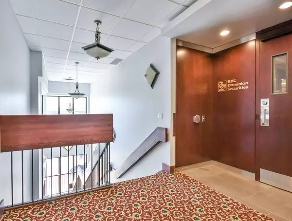 19 Front ST N #202, Orillia, ON L3V 4R6