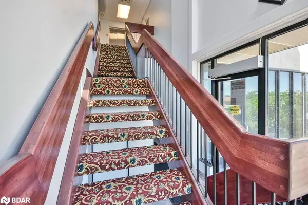 19 Front Street N, Orillia, ON L3V 4R6