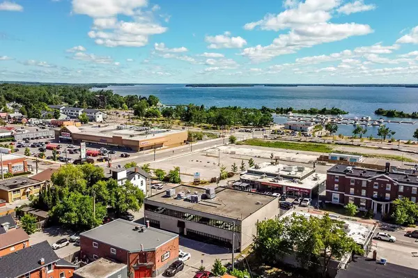 19 Front ST N #100, Orillia, ON L3V 4R6