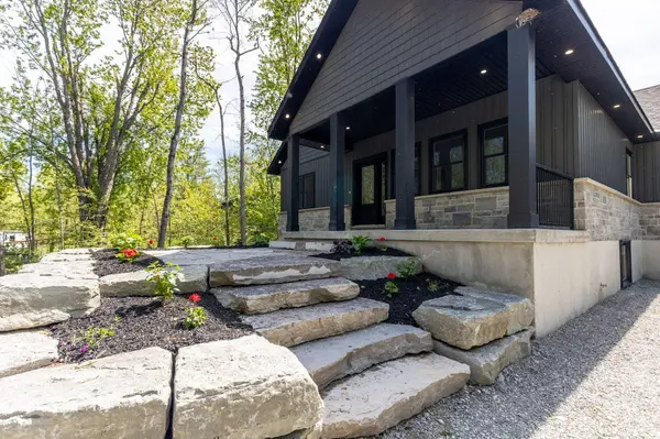 35 Young ST, Kawartha Lakes, ON L0K 1W0