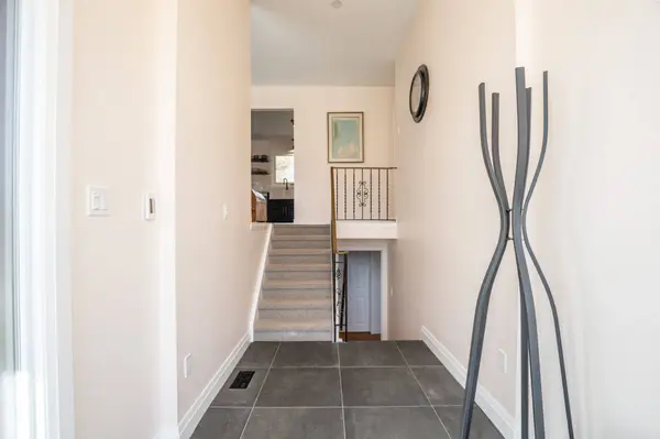 34 Champlain CRES, Oro-medonte, ON L0K 1E0