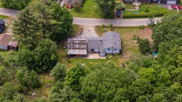 1034 Buckeye RD, Muskoka Lakes, ON P0C 1H0