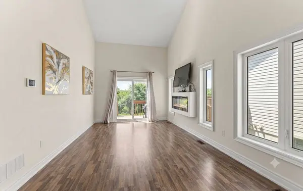 301 Atkinson ST, Clearview, ON L0M 1S0