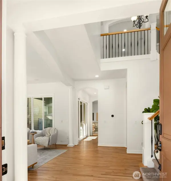 2455 30th AVE NE, Issaquah, WA 98029