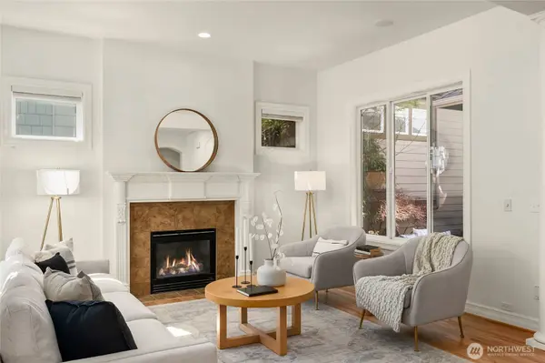 2455 30th AVE NE, Issaquah, WA 98029