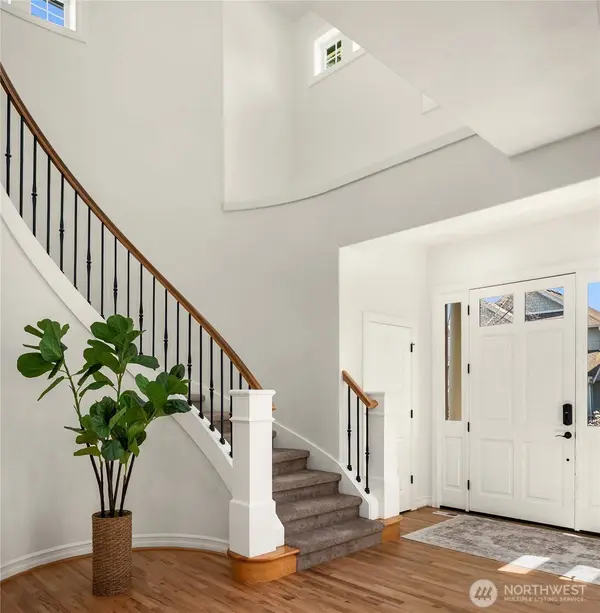 2455 30th AVE NE, Issaquah, WA 98029