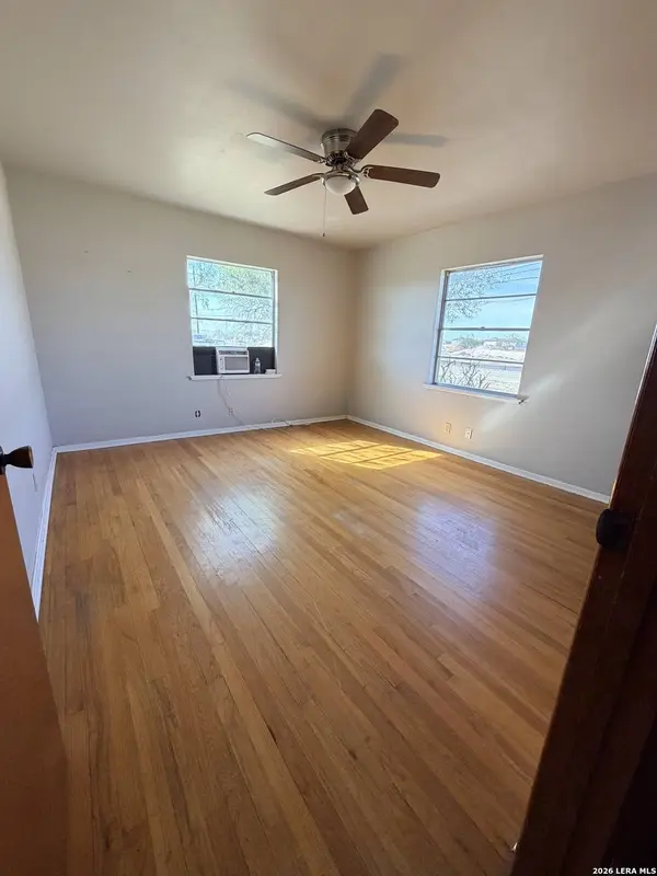 4926 Alma UNIT 2, San Antonio, TX 78222