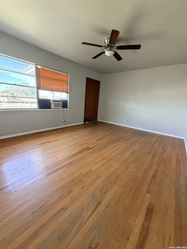 4926 Alma UNIT 2, San Antonio, TX 78222