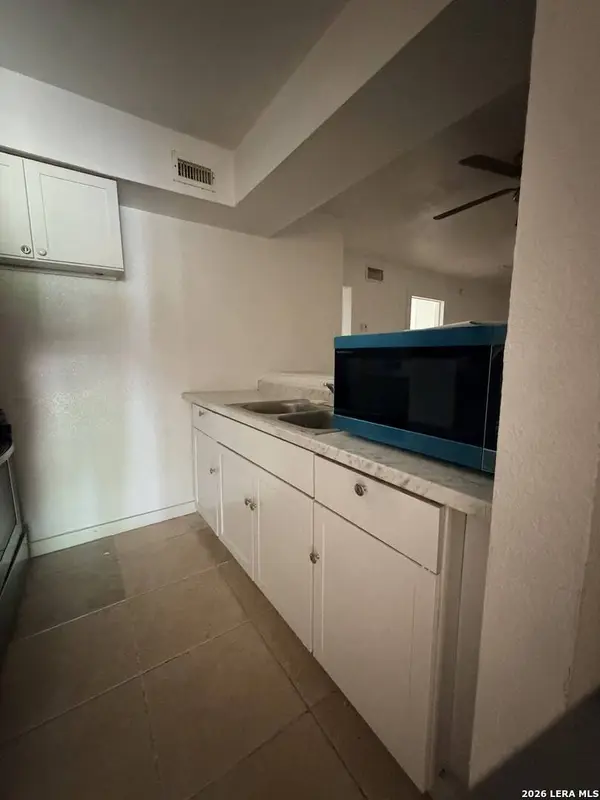 153 E Baylor UNIT 3, San Antonio, TX 78204