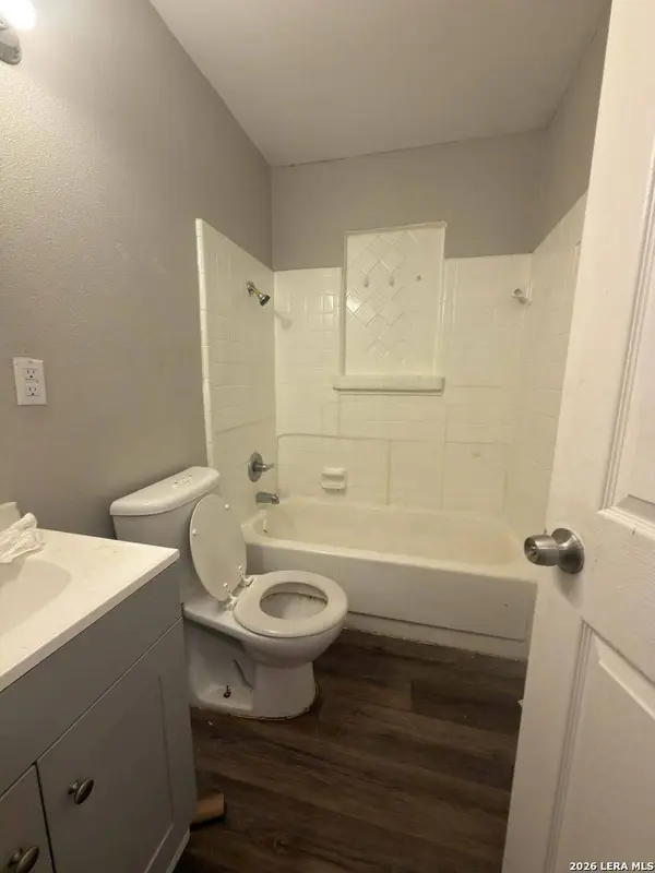 153 E Baylor UNIT 4, San Antonio, TX 78204