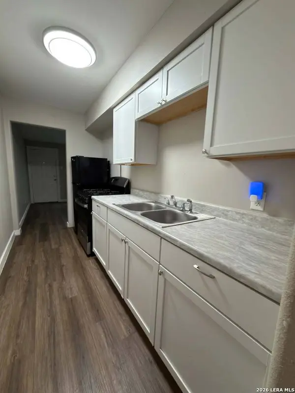 153 E Baylor UNIT 4, San Antonio, TX 78204