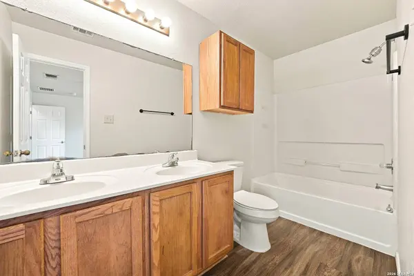 9130 Dublin Hts, San Antonio, TX 78254