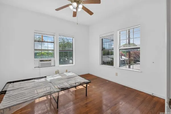 902 W Craig UNIT 6, San Antonio, TX 78201