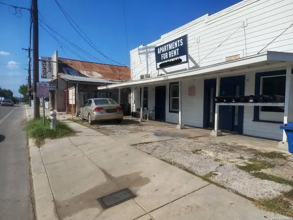 3430 S Flores UNIT 1B, San Antonio, TX 78204