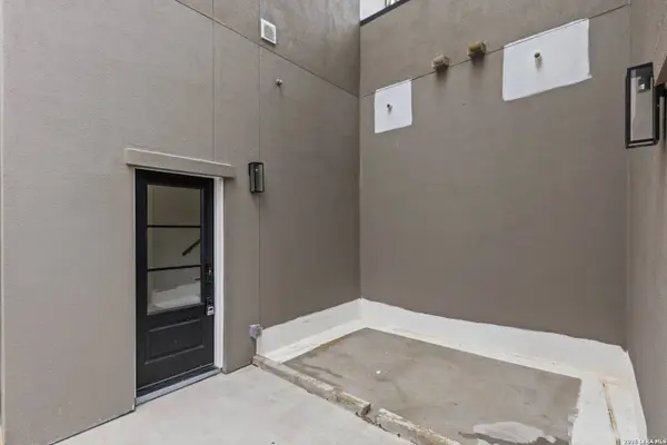222 E Courtland Pl UNIT 1, San Antonio, TX 78212