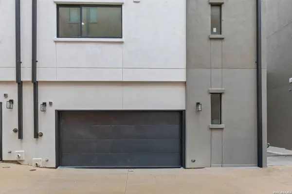 222 E Courtland Pl UNIT 1, San Antonio, TX 78212