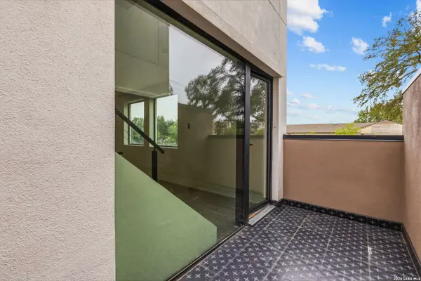 222 E Courtland Pl UNIT 1, San Antonio, TX 78212