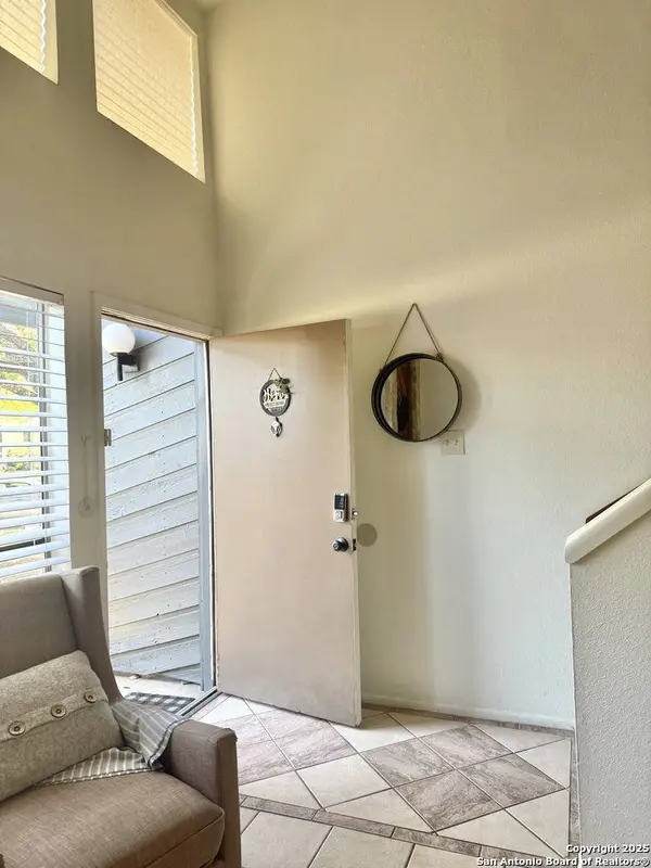 3843 Barrington UNIT 111C, San Antonio, TX 78217
