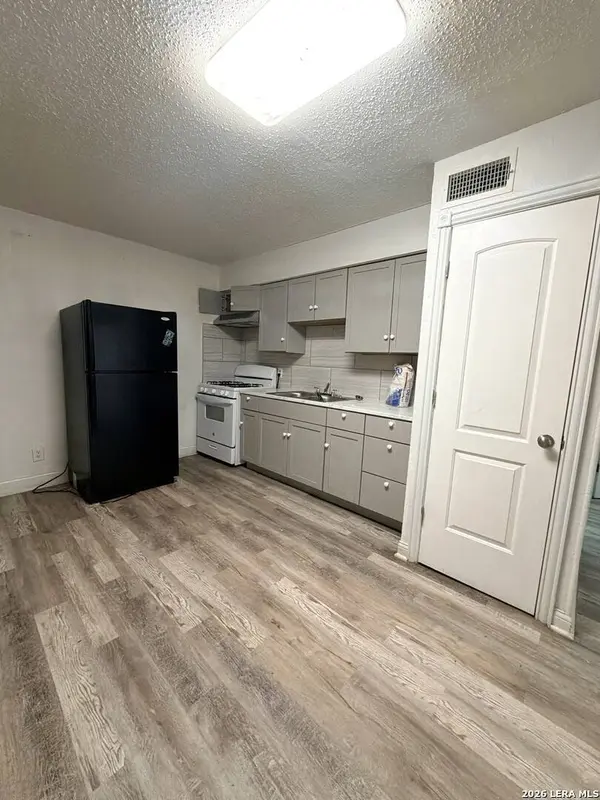 153 E Baylor UNIT 2