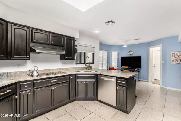 9389 N 87TH Way, Scottsdale, AZ 85258