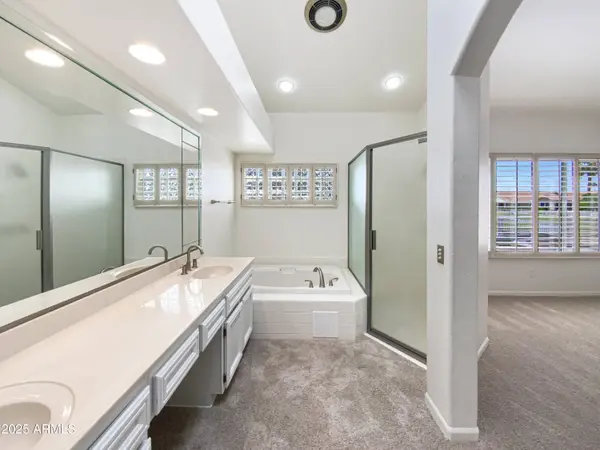 25440 S FLAME TREE Drive, Sun Lakes, AZ 85248